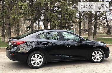 Седан Mazda 3 2017 в 