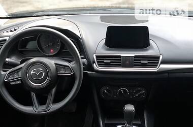 Седан Mazda 3 2017 в 
