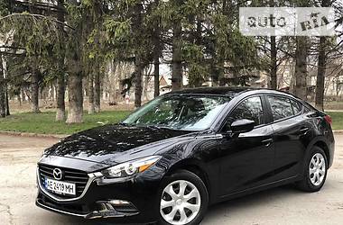 Седан Mazda 3 2017 в 
