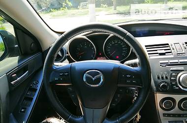 Седан Mazda 3 2010 в 