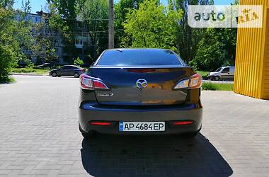 Седан Mazda 3 2010 в 