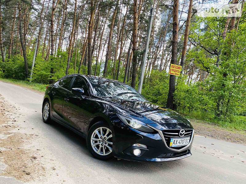 Седан Mazda 3 2013 в Харкові
