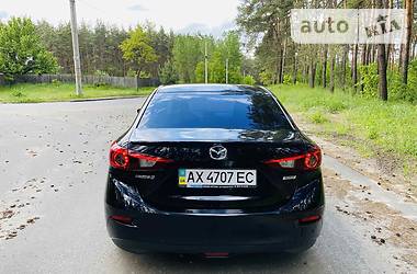 Седан Mazda 3 2013 в 