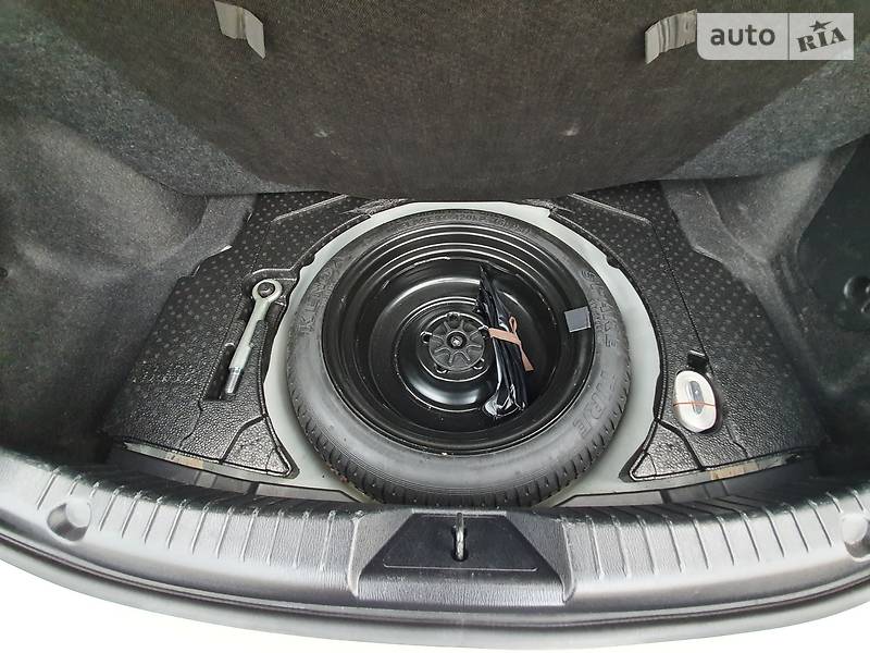 Седан Mazda 3 2014 в Києві