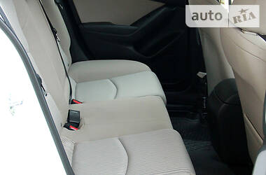 Хетчбек Mazda 3 2014 в 