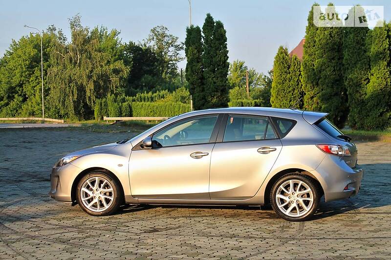 Хетчбек Mazda 3 2012 в Дубні