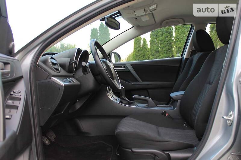 Хетчбек Mazda 3 2012 в Дубні