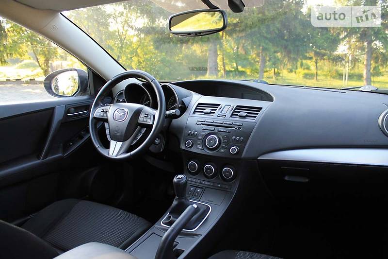 Хетчбек Mazda 3 2012 в Дубні