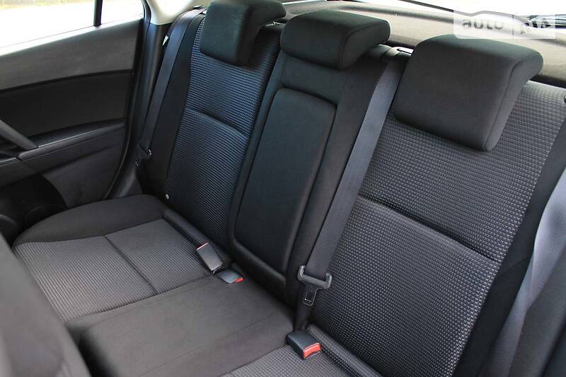 Хетчбек Mazda 3 2012 в Дубні