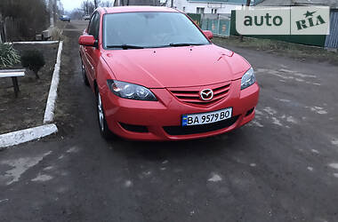 Седан Mazda 3 2004 в Новоукраинке