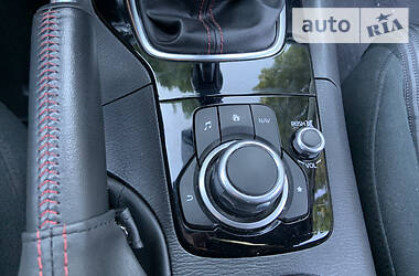 Хетчбек Mazda 3 2015 в 