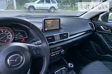 Хетчбек Mazda 3 2015 в 