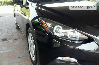 Седан Mazda 3 2013 в Хусті