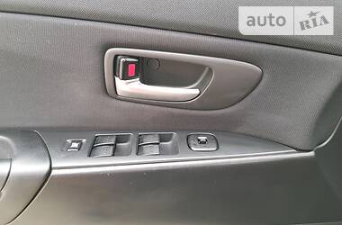 Хетчбек Mazda 3 2004 в 