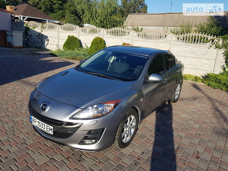 Седан Mazda 3 2011 в Запоріжжі