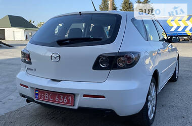 Хэтчбек Mazda 3 2008 в Луцке