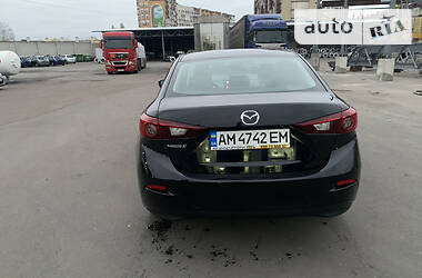Седан Mazda 3 2017 в Житомире