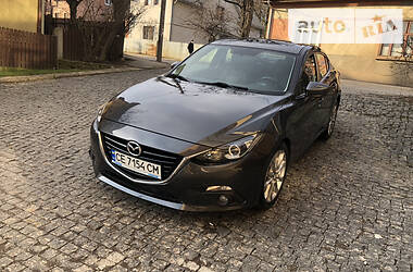 Седан Mazda 3 2014 в Черновцах