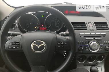 Седан Mazda 3 2011 в Днепре