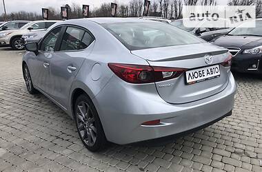 Седан Mazda 3 2018 в Львове