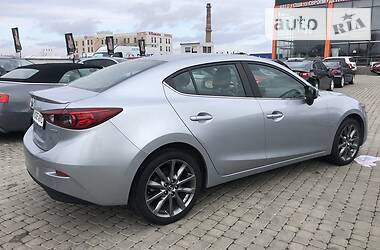 Седан Mazda 3 2018 в Львове