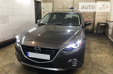 Хэтчбек Mazda 3 2015 в Харькове