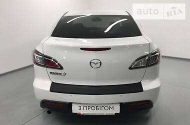 Седан Mazda 3 2010 в Киеве