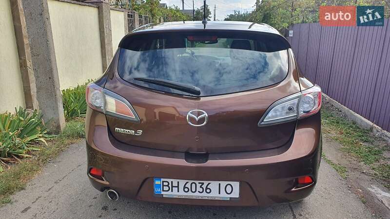 Хэтчбек Mazda 3 2011 в Раздельной