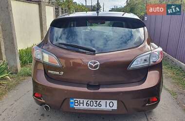 Хэтчбек Mazda 3 2011 в 