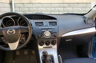 Хэтчбек Mazda 3 2010 в Виннице