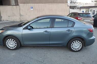 Седан Mazda 3 2012 в Каменском