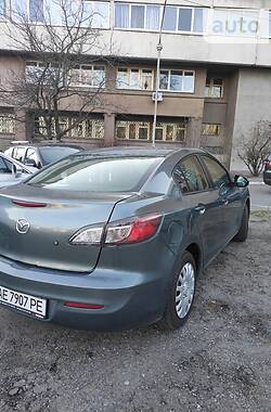 Седан Mazda 3 2012 в Каменском