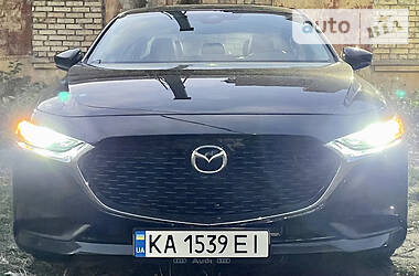 Седан Mazda 3 2020 в Киеве