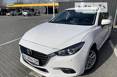 Седан Mazda 3 2017 в Харькове