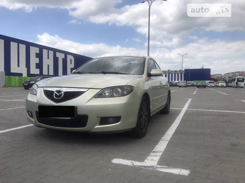 Седан Mazda 3 2008 в Ивано-Франковске