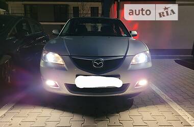 Седан Mazda 3 2005 в Червонограде