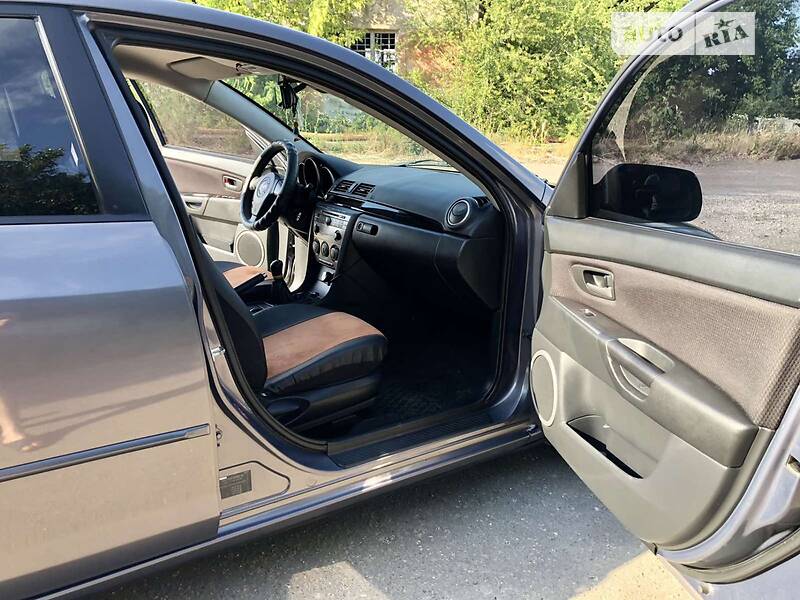 Хэтчбек Mazda 3 2007 в Золочеве