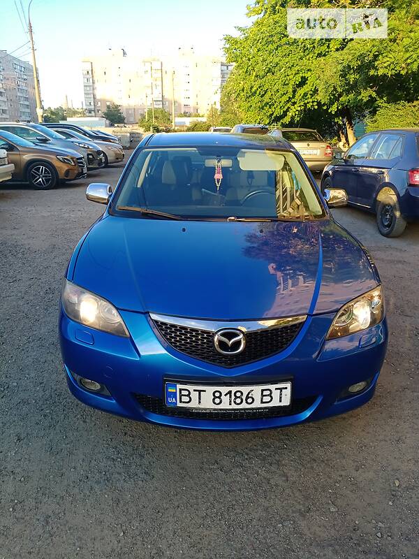 Седан Mazda 3 2005 в Запорожье