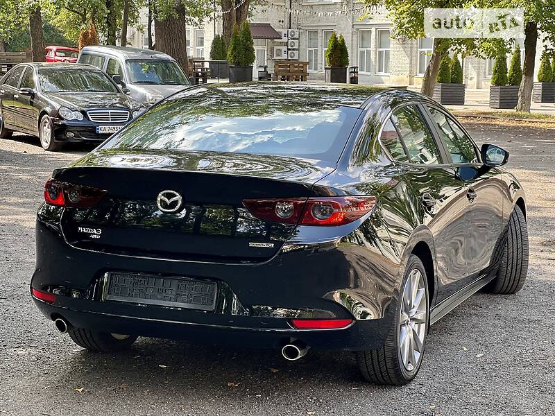 Седан Mazda 3 2020 в Киеве