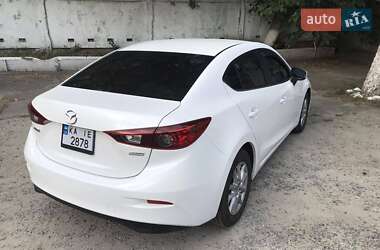 Седан Mazda 3 2015 в Киеве