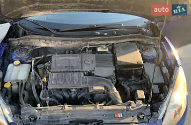 Седан Mazda 3 2009 в Сокирянах