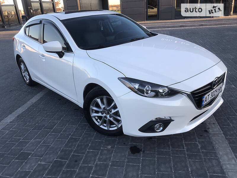 Седан Mazda 3 2016 в Ивано-Франковске