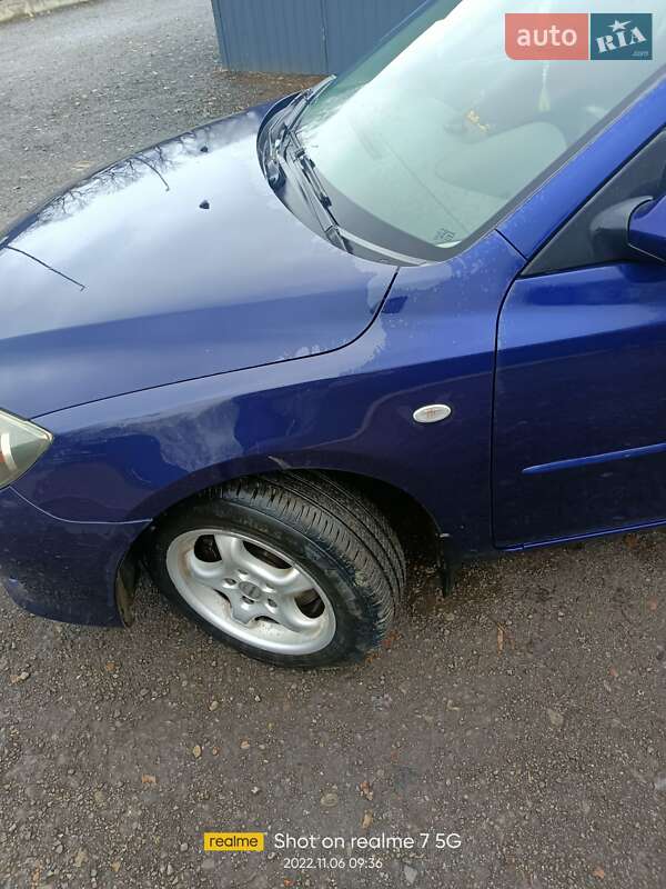 Хэтчбек Mazda 3 2004 в Калуше