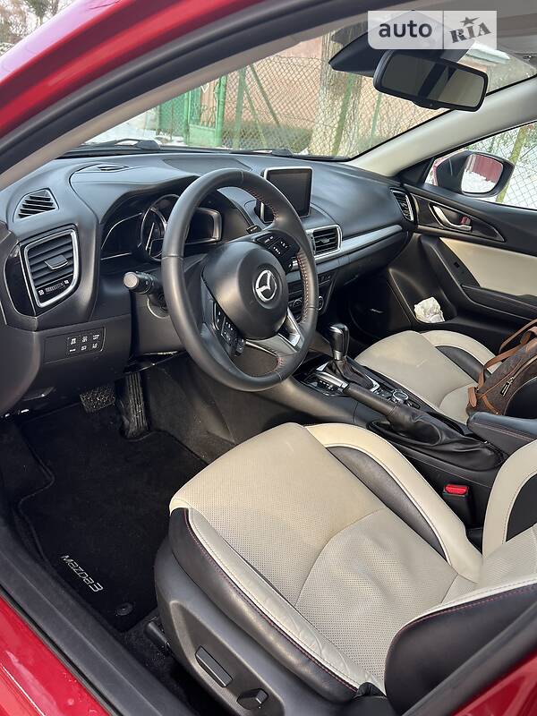 Хэтчбек Mazda 3 2014 в Львове
