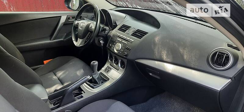 Хетчбек Mazda 3 2010 в Павлограді фото 4 Хетчбек Mazda 3 2010 в Павлограді