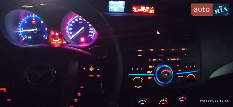 Хэтчбек Mazda 3 2010 в Киеве фото 11 Хэтчбек Mazda 3 2010 в Киеве