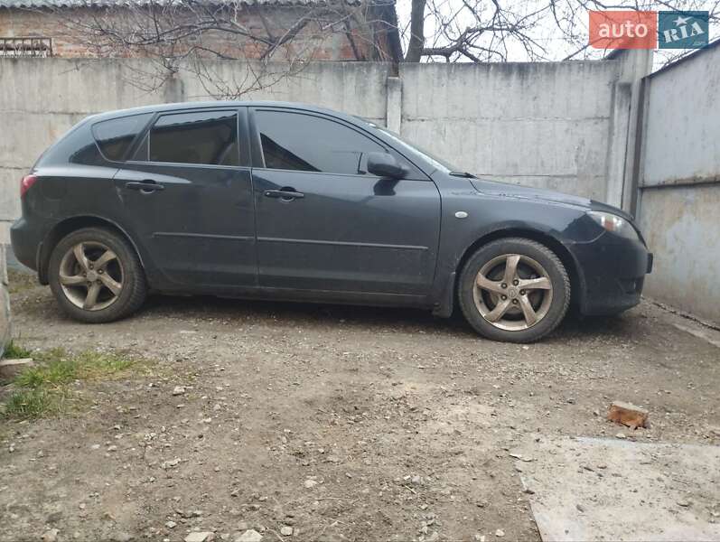 Хэтчбек Mazda 3 2003 в Харькове