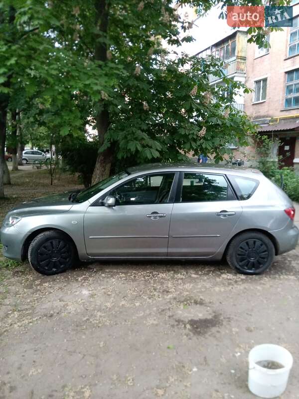 Хэтчбек Mazda 3 2005 в Миргороде