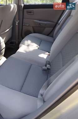 Хетчбек Mazda 3 2004 в Новій Ушиці