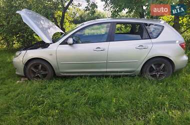 Хэтчбек Mazda 3 2004 в Новой Ушице